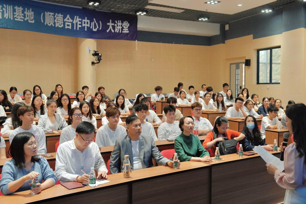 686E0884E5DB5CDD3D8855DC11B_C9037DFB_1AB06