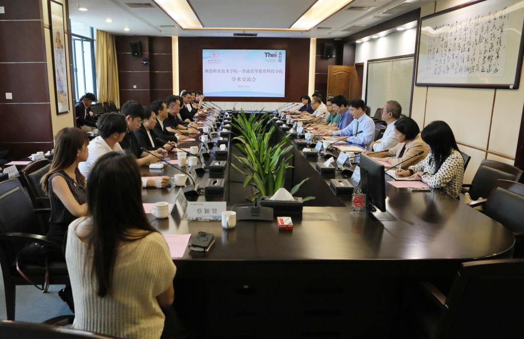 96C1EA016C5248AF1BDA2E7632E_5BED5155_1740A